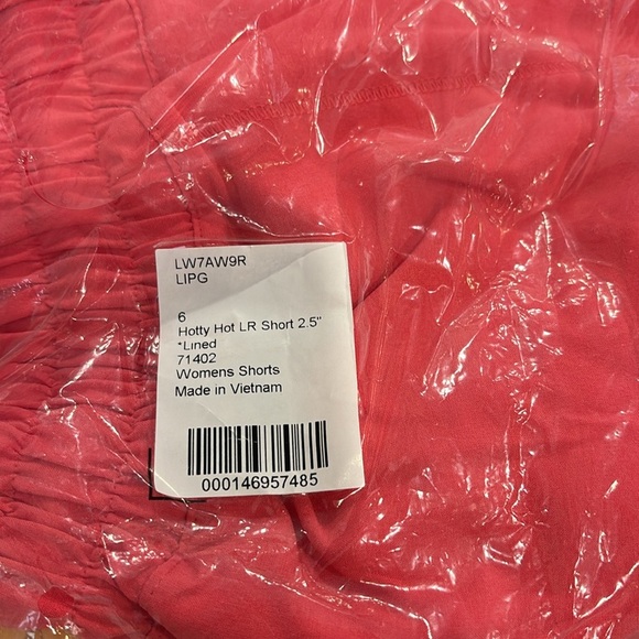 A-Lululemon Hotty Hot Low-Rise Lined Short 2.5" - Picture 5 of 5